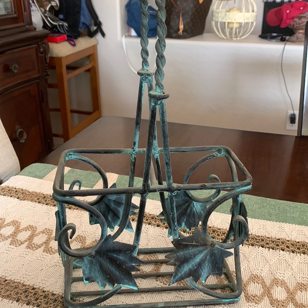 Wine holder